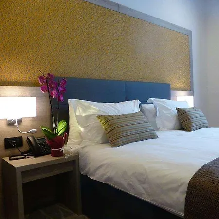 Hotel Milano 3*